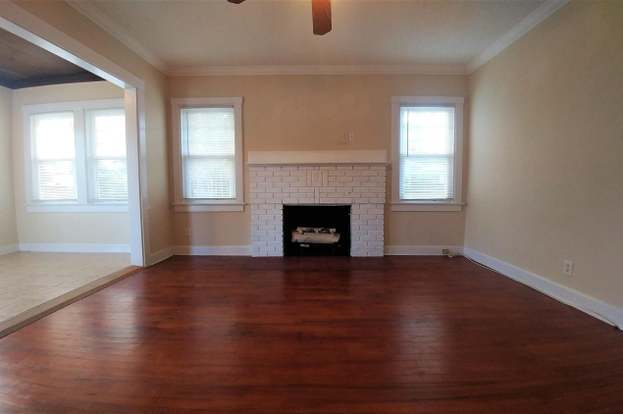 Building Photo - 415 Greenbriar Dr