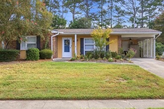 Building Photo - 620 Mallard Lake Dr