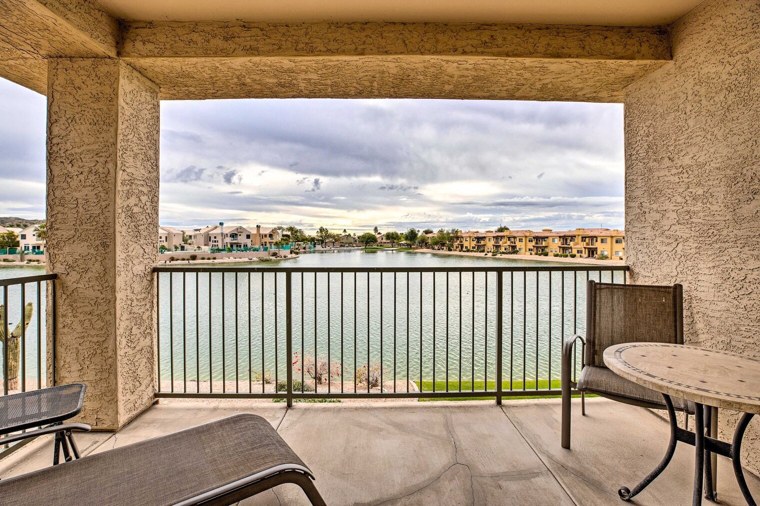 Building Photo - 16013 S Desert Foothills Pkwy