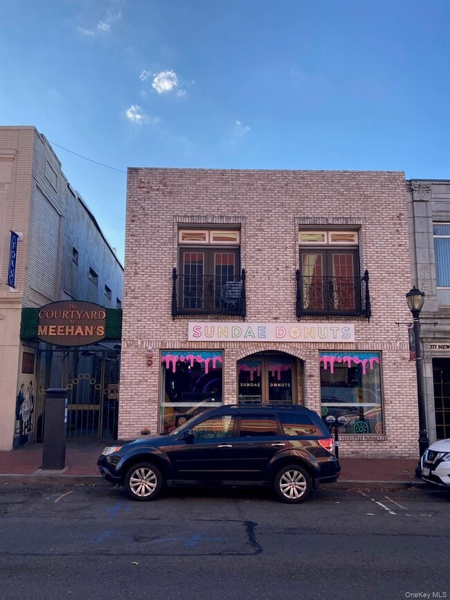 Building Photo - 377 New York Ave