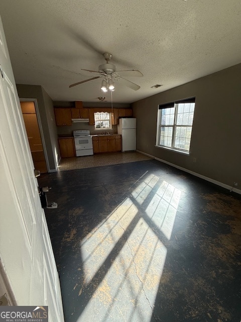 Building Photo - 806 E Church St