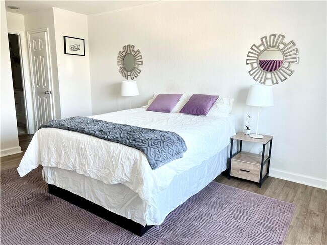 Building Photo - 619 Orton Ave