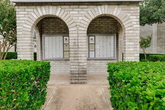 Building Photo - 7326 Regency Square Ct