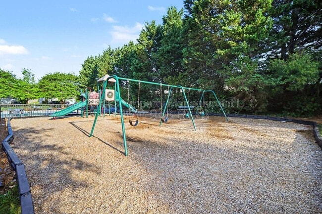 Building Photo - 5518 Stowe Derby Dr