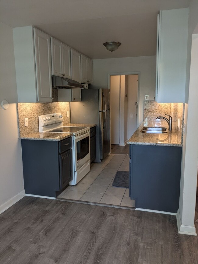 Building Photo - 3750 Harrison St