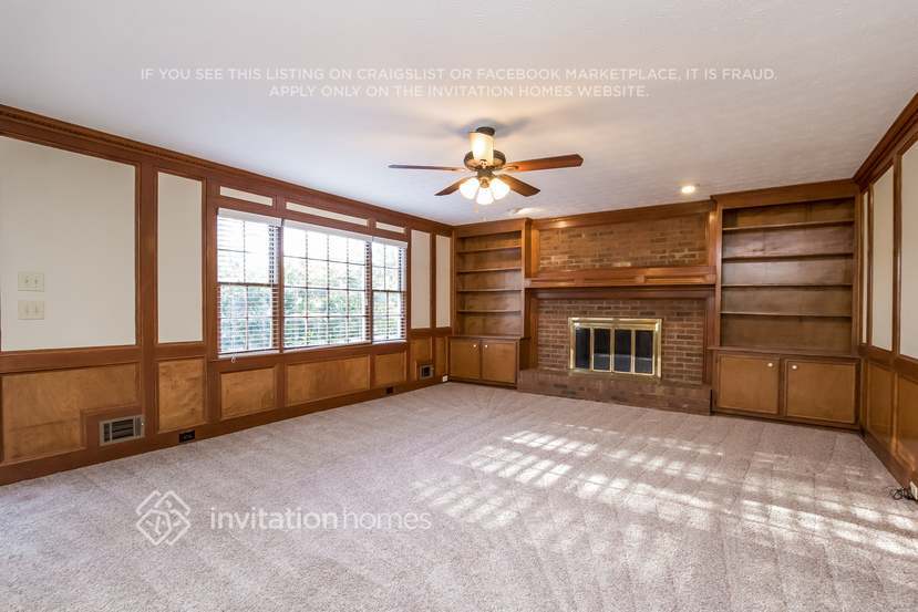 Building Photo - 2608 Hickory Cove SW