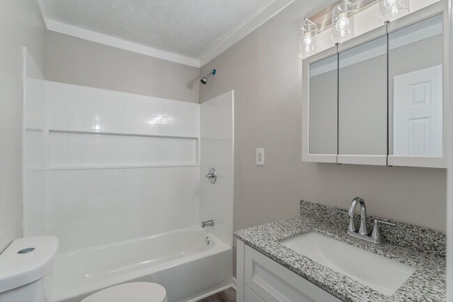 Building Photo - 2407 Webster Ct