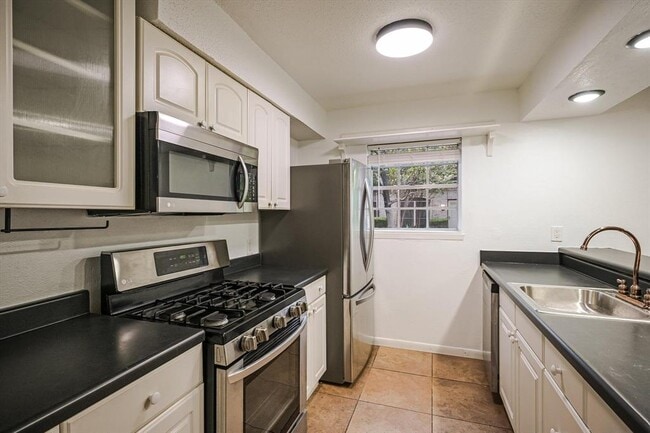 Building Photo - 7801 Shoal Creek Blvd