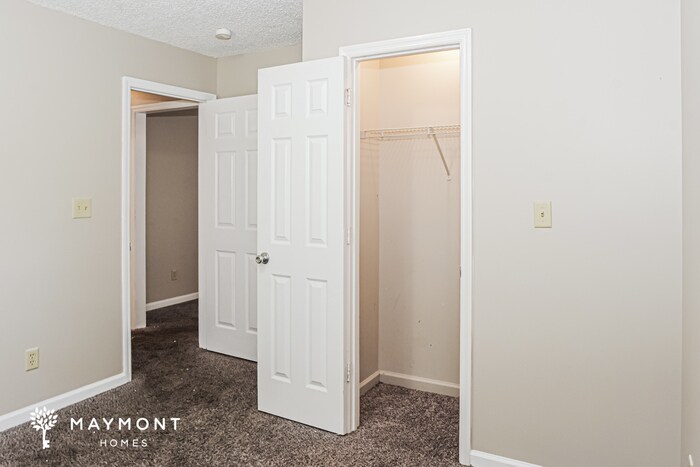 Building Photo - 269 Ariel Dr