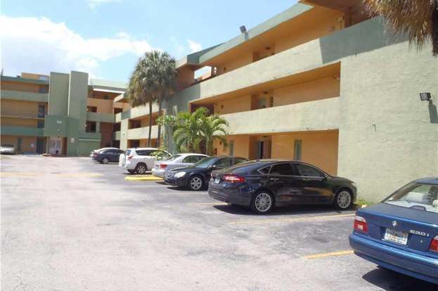 Building Photo - 110 Fontainebleau Blvd