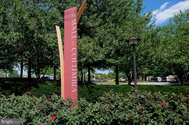 Building Photo - 10564 Twin Rivers Rd