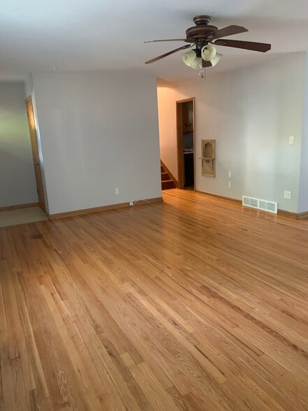 Building Photo - 4838 Melrose Ln