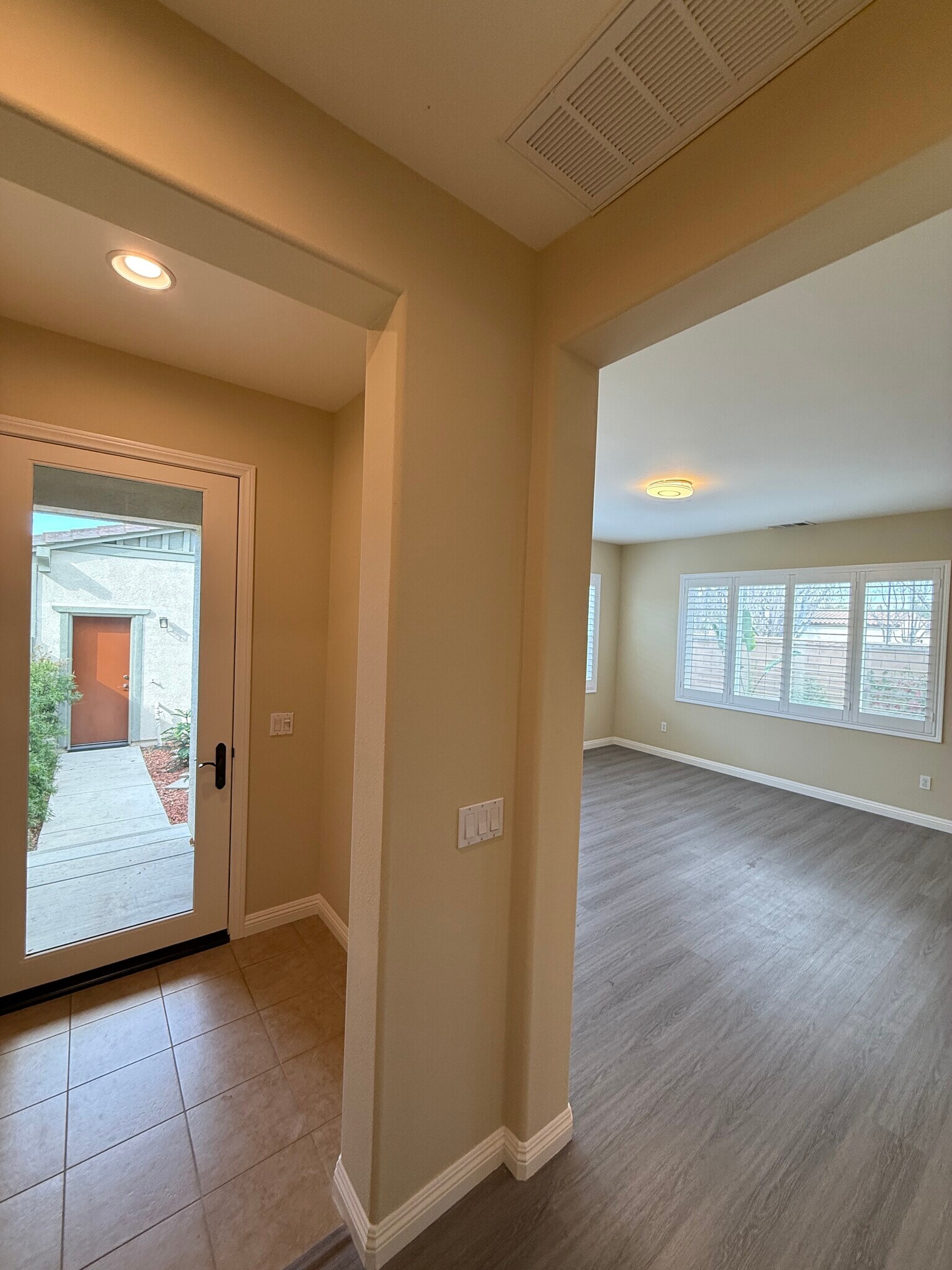 Building Photo - 6562 Eucalyptus Ave