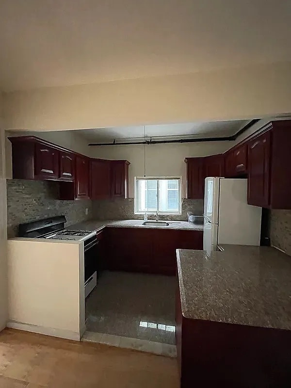 Building Photo - 25-66 33rd St