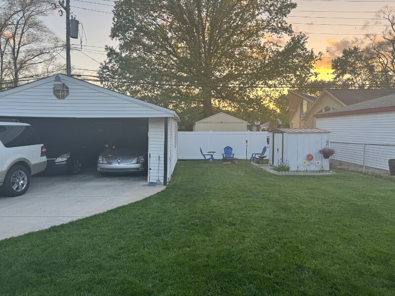 Building Photo - 20455 Strathmoor St