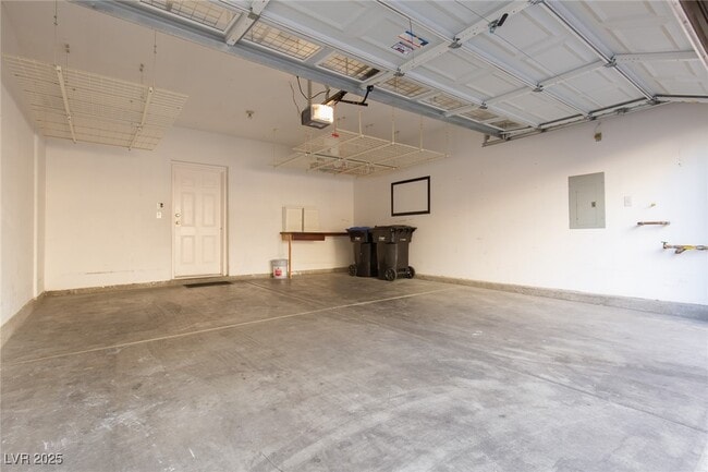 Building Photo - 9303 Gilcrease Ave