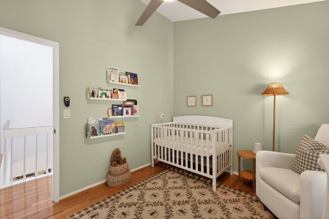 Building Photo - Elegant & Spacious Contemporary Townhome in Serene Potomac Enclave