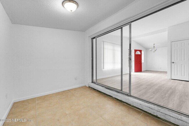 Building Photo - 9155 Sibbald Rd