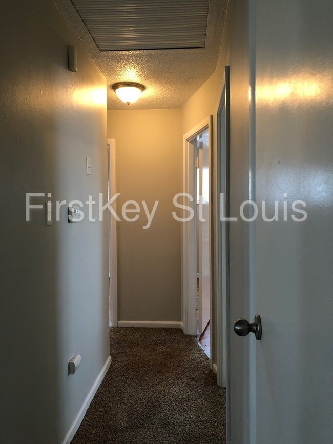 Building Photo - 7709 Paddington Dr