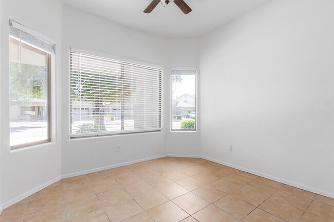 Building Photo - 12520 W Monterosa St