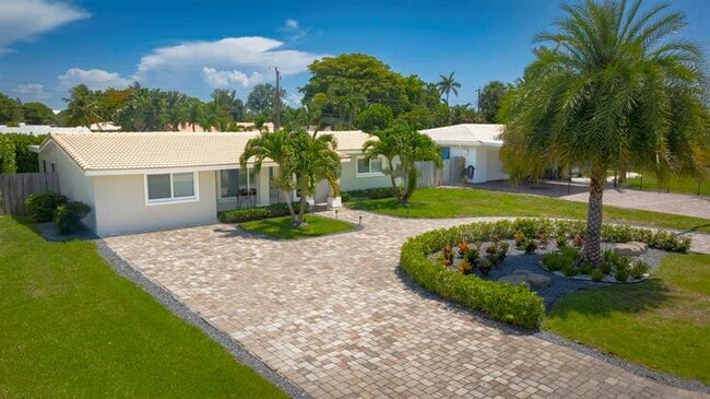 Building Photo - 2445 SE 7th St