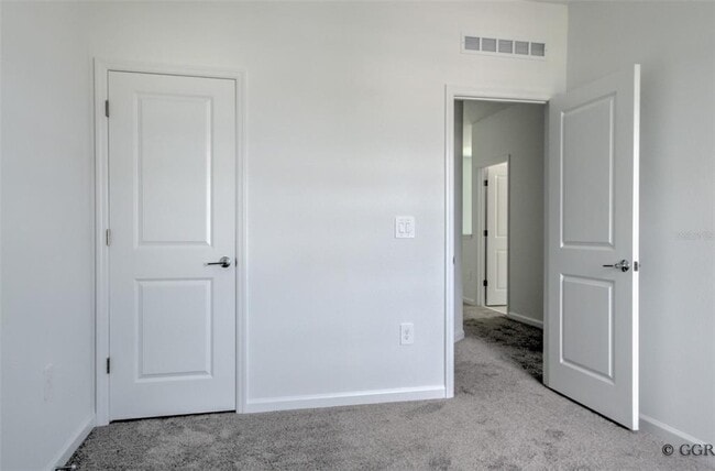 Building Photo - 3193 Country Side Dr