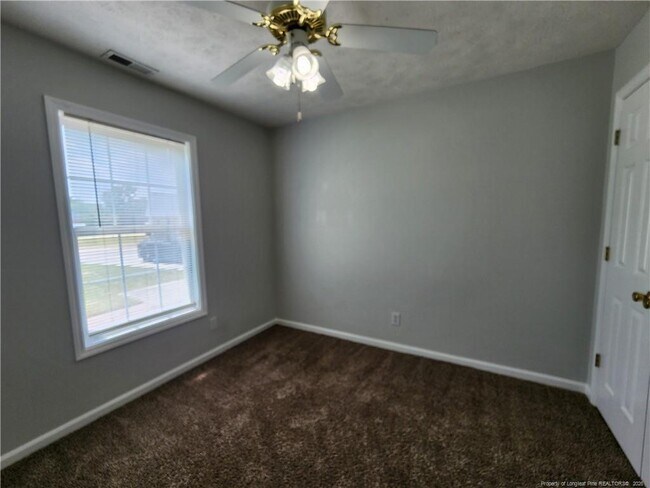 Building Photo - 1549 Laurel Oak Dr