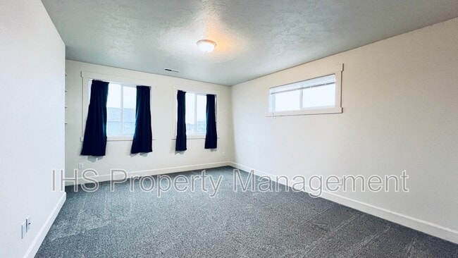 Building Photo - 9801 Silverbright Dr