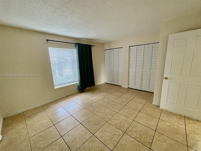 Building Photo - 815 Boynton Beach Blvd
