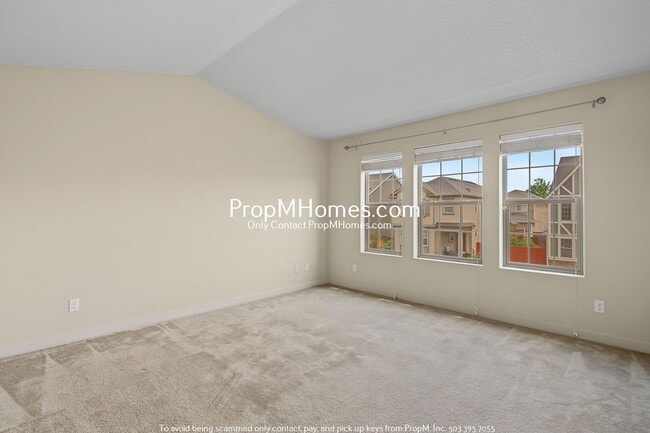 Building Photo - 16825 SW Romeo Terrace