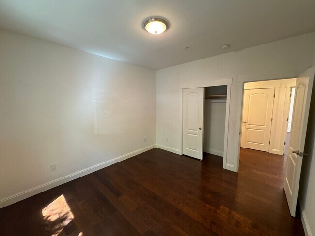 Building Photo - Beautiful Home in Felton