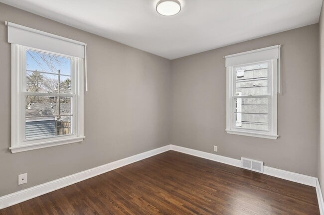 Building Photo - 5620 Humboldt Ave S