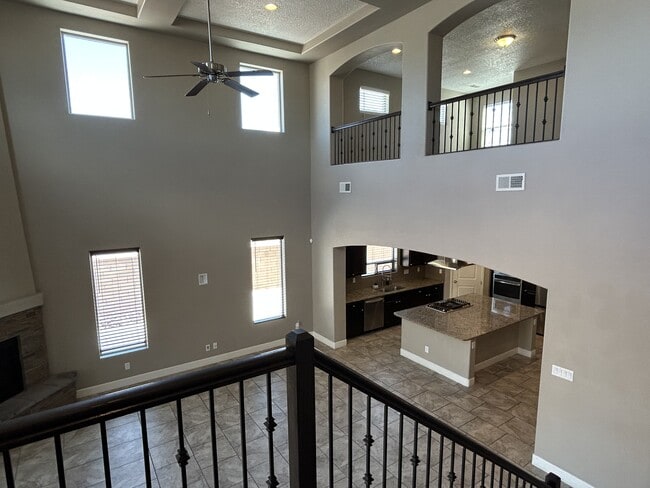 Building Photo - 7115 Vista Terraza Dr NW