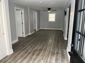 Building Photo - 2 New York Ave