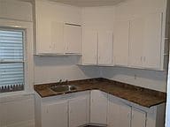 Building Photo - 16 Goebel Place