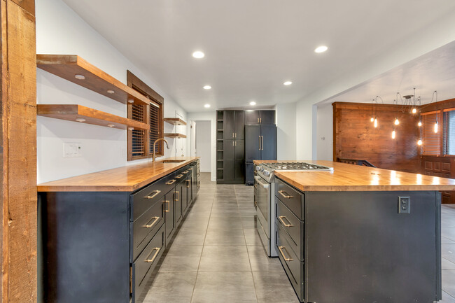 KITCHEN - 1342 E 5440 S