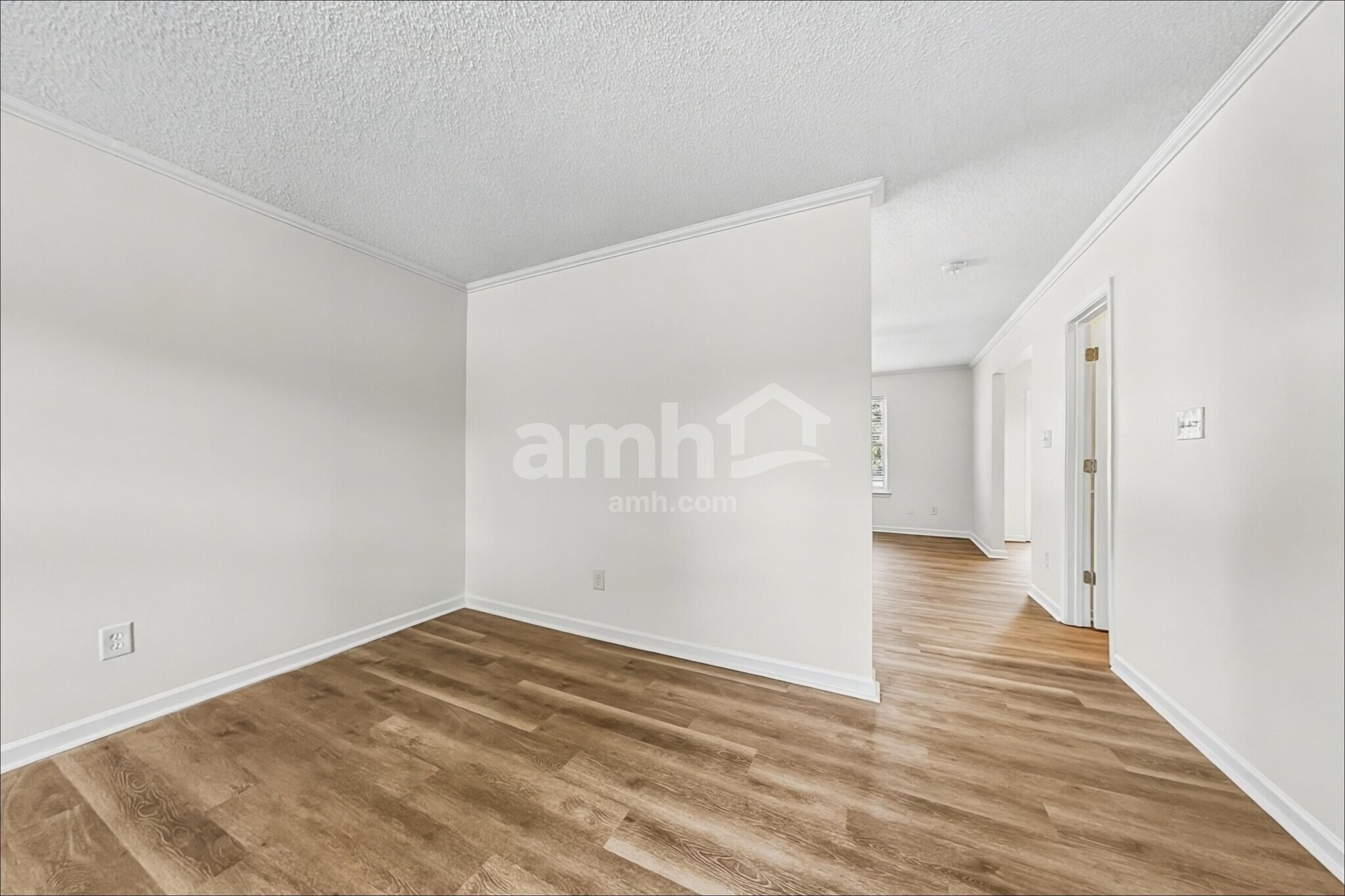 Building Photo - 1308 Crestfield Ct