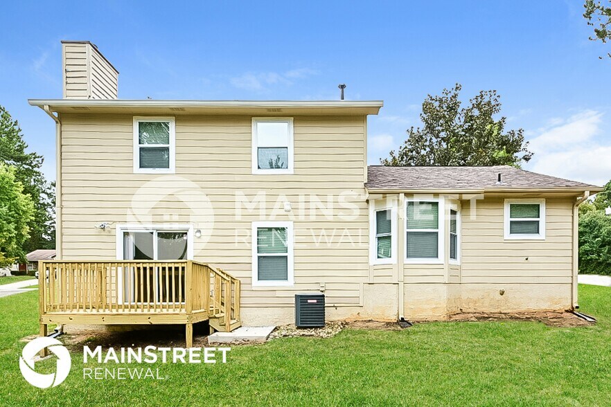 Building Photo - 3042 Medina Dr