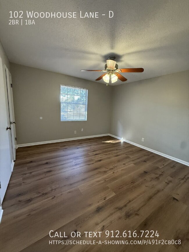 Building Photo - 102 Woodhouse Ln