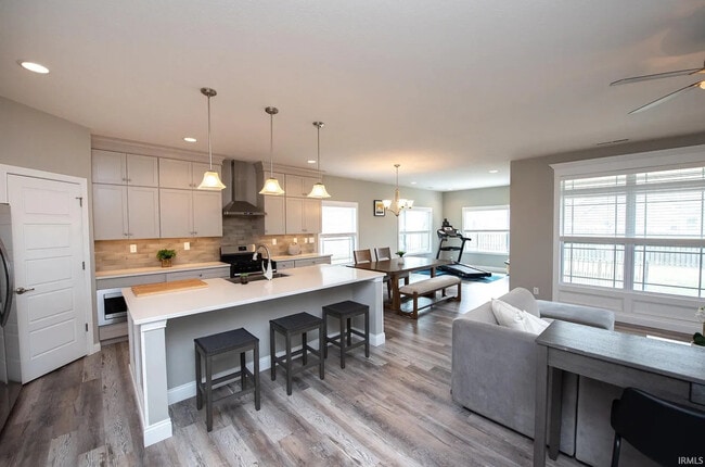 Building Photo - 2855 Needletail Dr
