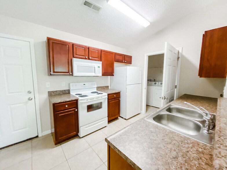 Building Photo - Park Place On Chauncey