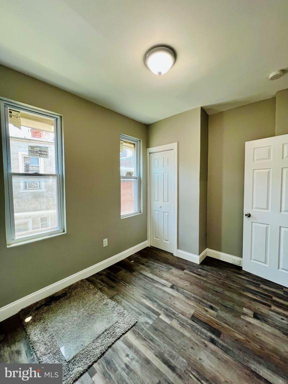 Building Photo - 4311 N Hicks St