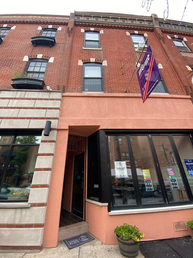 Primary Photo - 1904 E Passyunk Ave