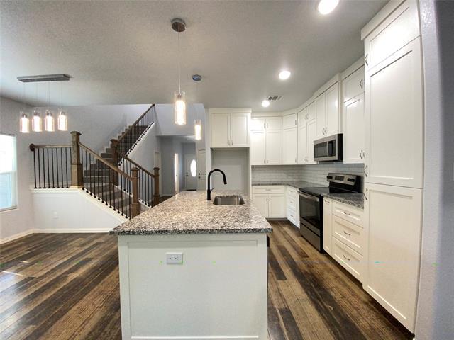 Building Photo - 5408 Fernander Dr