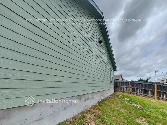 Building Photo - 113 Parish Ln