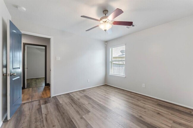 Building Photo - 24331 Ravenna Landing Loop