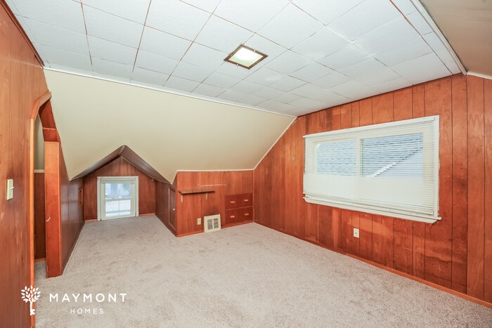 Building Photo - 15507 Cloverside Ave