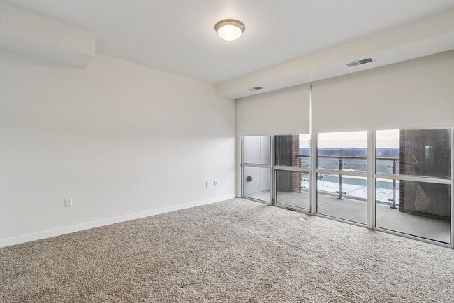 Building Photo - $1,950 | 1 Bedroom, 2 Bathroom Condo | Pet Friendly* | Available for Immediate move-in!