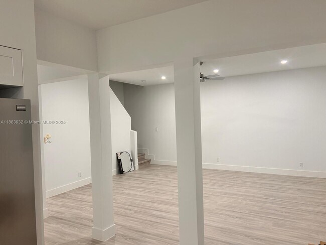 Building Photo - 11360 SW 20th St