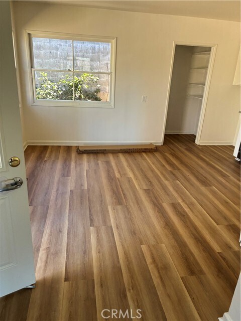 Building Photo - 863 Morada Pl